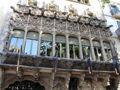 Palau de Baró de Cuadras