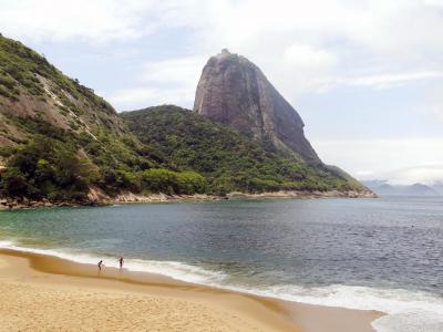 Praia Vermelha ( the Red Beach )