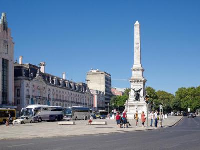 Restauradores Square