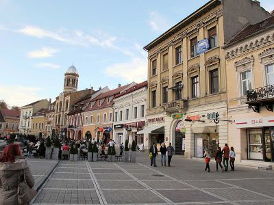 shopping town council square brasov walk gpsmycity guided self