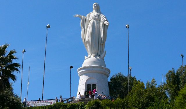 Walking Tour: Santiago City Orientation