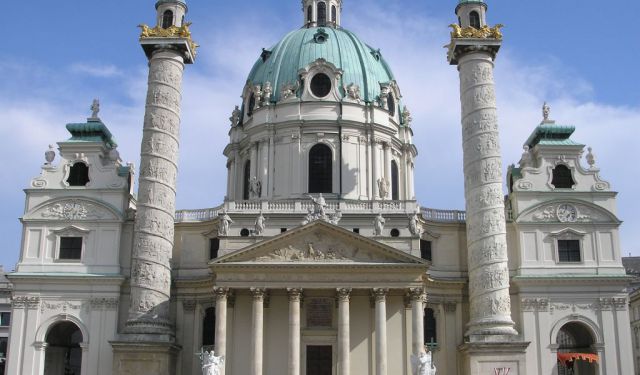 Walking Tour: Baroque Architecture in Vienna