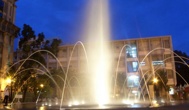 Makati Nightlife Walking Tour in Manila