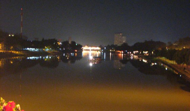 Nightlife Walking Tour in Chiang Mai