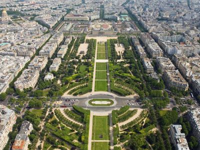 Le Parc du Champ de Mars