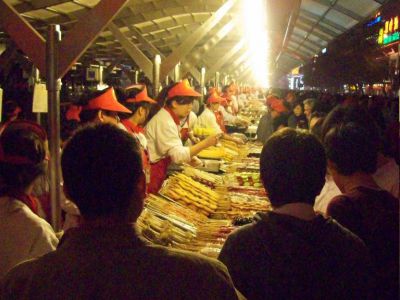 Donghuamen Night Market