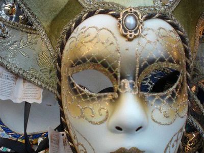 Vitturi Angelo: Venetian Masks From Burano