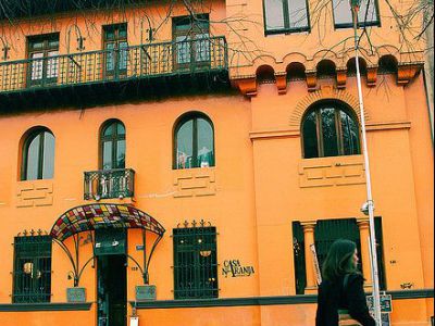 Casa Naranja