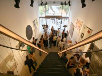 Gallery Re