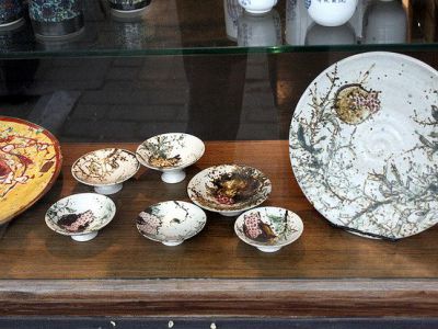 Jingdezhen Artistic Porcelain Outlet
