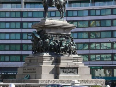 Tzar Liberator Monument