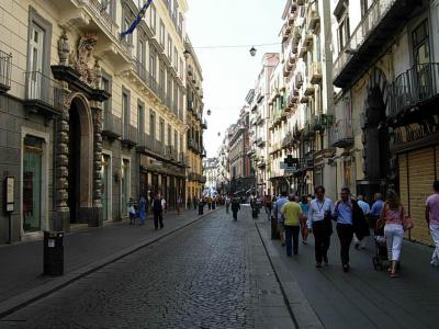 Tecnorete napoli via toledo