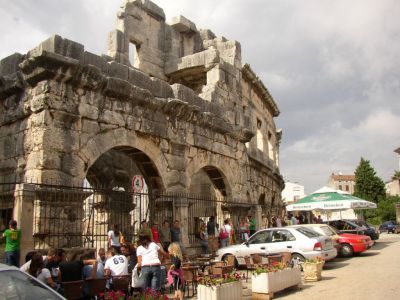 Arena Amphitheater Shopping