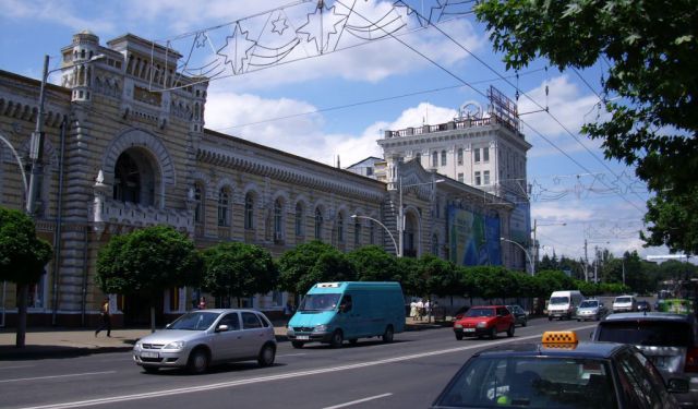 Chisinau Monuments and Architecture Walk