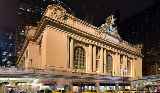 New York Famous Architecture Walking Tour