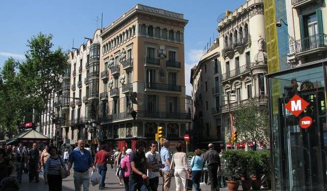 El Raval Walk in Barcelona