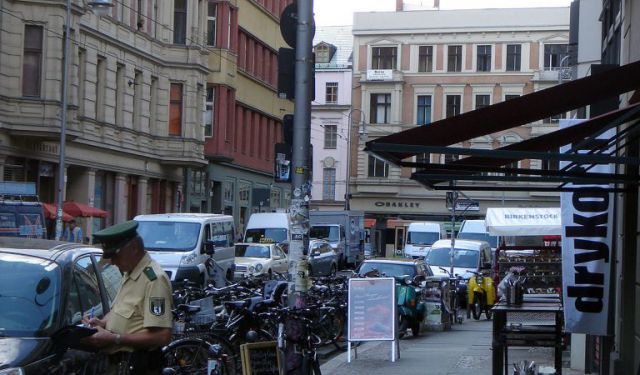 Berlin's Scheuenviertel Walking Tour