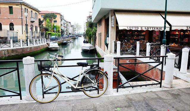 Lido Island Walking Tour