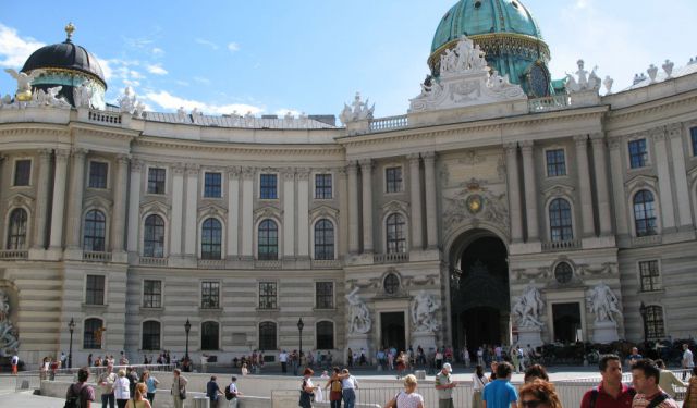 Walking Tour: Sacred Buildings of Vienna