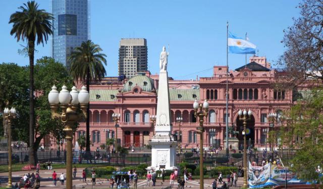 Landmarks Walking Tour in Buenos Aires