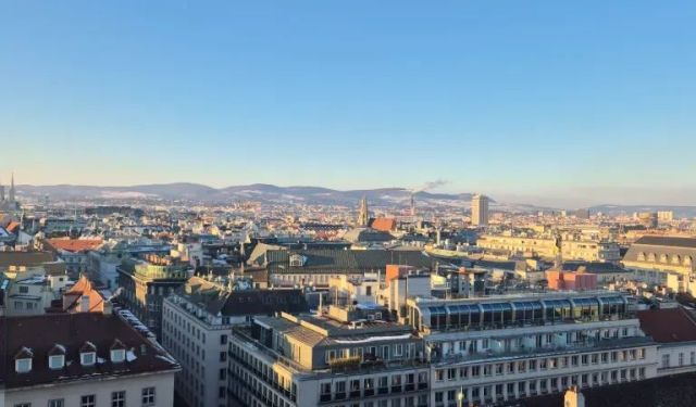 Vienna Waits for You