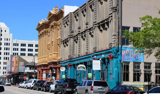 The Beaches of Galveston Texas & Must See Attractions