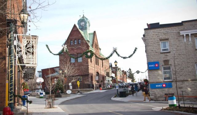 The Most Magical Christmas Town-Almonte, Ontario
