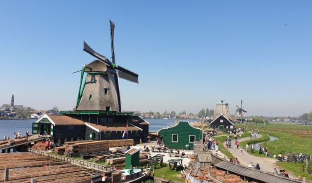Half Day at Zaanse Schans: The Dutch Experience in One Place