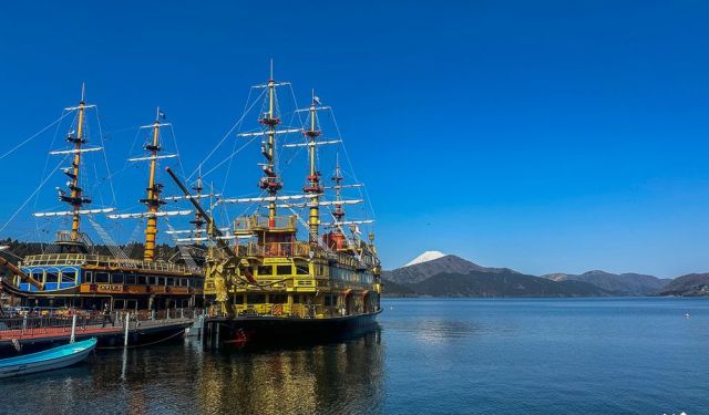 What to See in Hakone in One Day: Art, Onsen & Mount Fuji