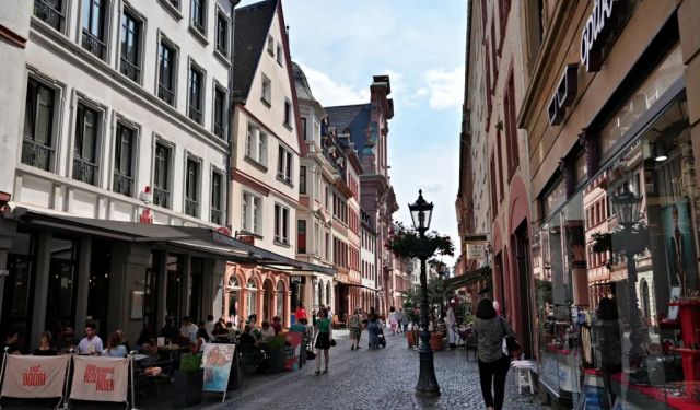 Mainz - The Perfect Day Trip From Frankfurt