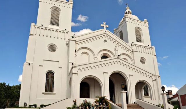 Visiting the Jesuit Missions: Encarnacion or Posadas