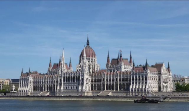 A Walk around Buda