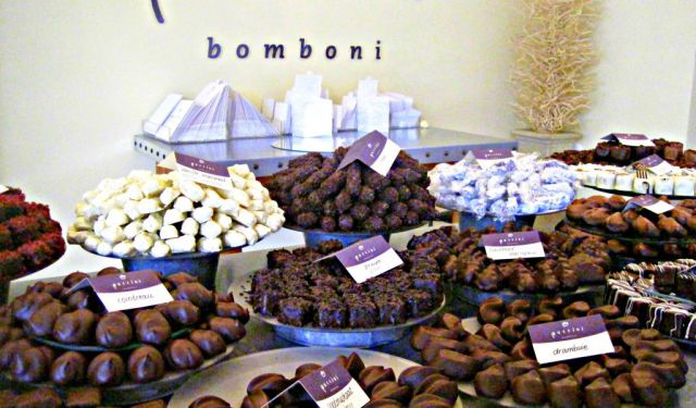 Shopping in Amsterdam: 20 Travel Mementos