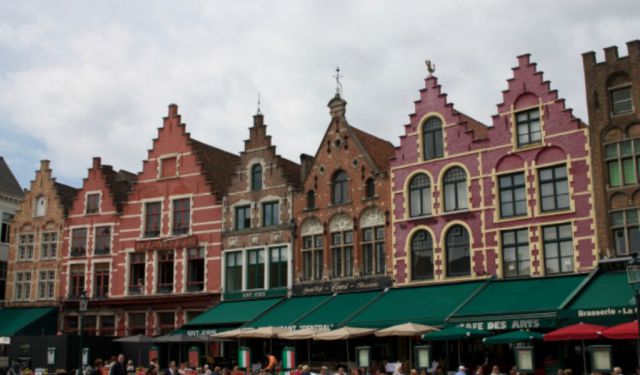 The Petite Adventures Guide to Bruges, Belgium