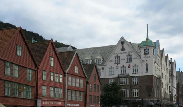 self guided walking tour bergen norway