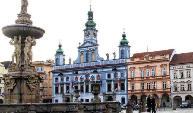 Ceske Budejovice: Castles, Beer and More!
