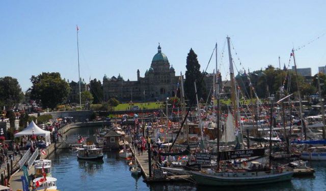 Cuisine for a (Budget) Queen in Victoria, BC