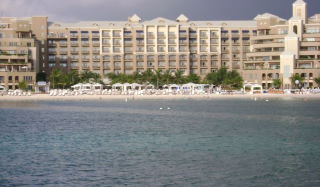 Cayman Islands + Solo Female Travel Tips
