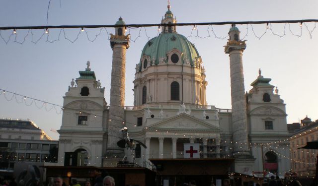 Christmas Markets in Vienna