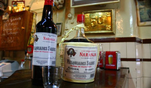 Traveler's Guide to Seville: Top 16 Local Products