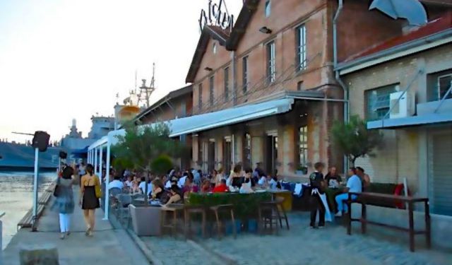 Este norocos că Transcend Gazda  Thessaloniki Restaurants and Nightlife, Thessaloniki, Greece (B)