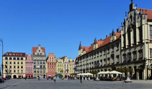 2 Self-Guided Walking Tours in Wroclaw, Poland + Maps