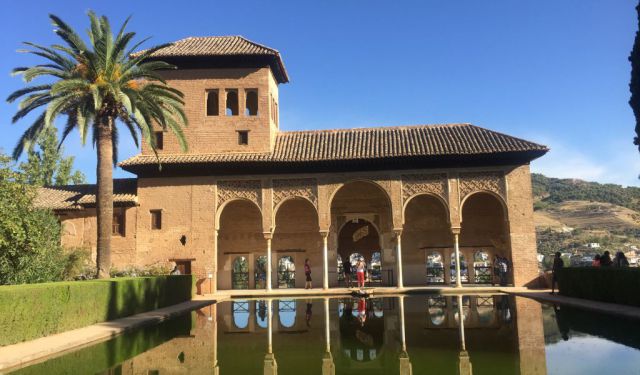 La Alhambra, Raciones & Granada's Favourite Cake