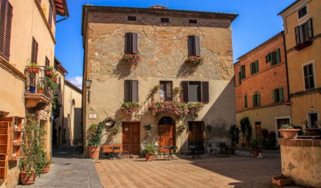 Tuscan Towns