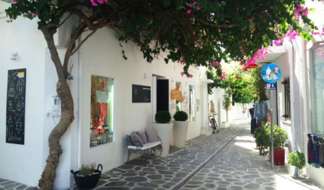 Top 5 Things to See and Do in Paros