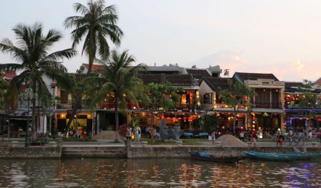How to Travel the Brilliant Hoi An Ancient Town