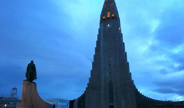 Reykjavik: A Night Stroll