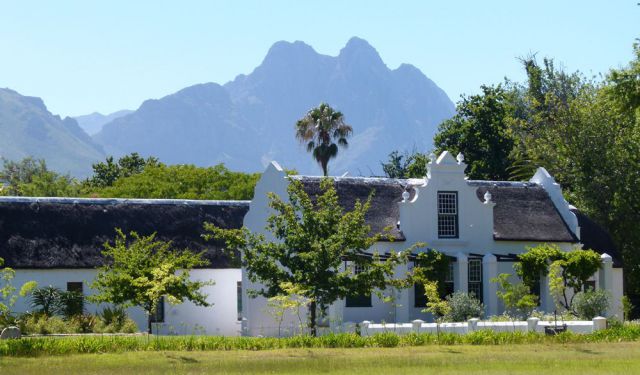 The Best Way to Explore Stellenbosch's History - on Foot