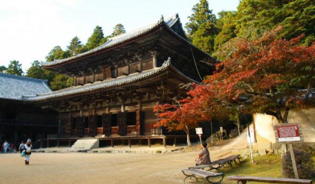 Himeji Castle and Shoshazan Engyoji Temple