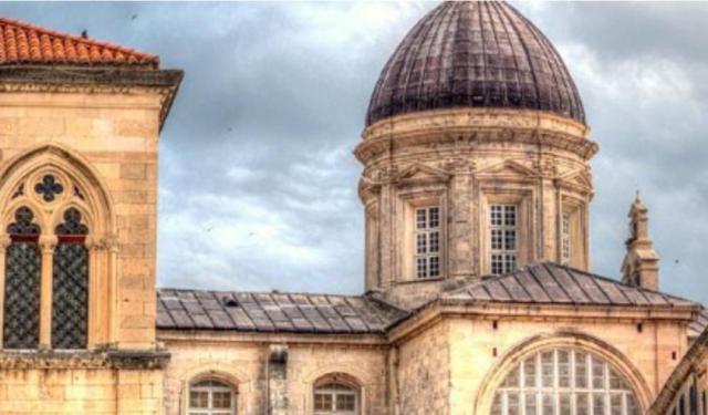 Pros and Cons of Traveling to Dubrovnik